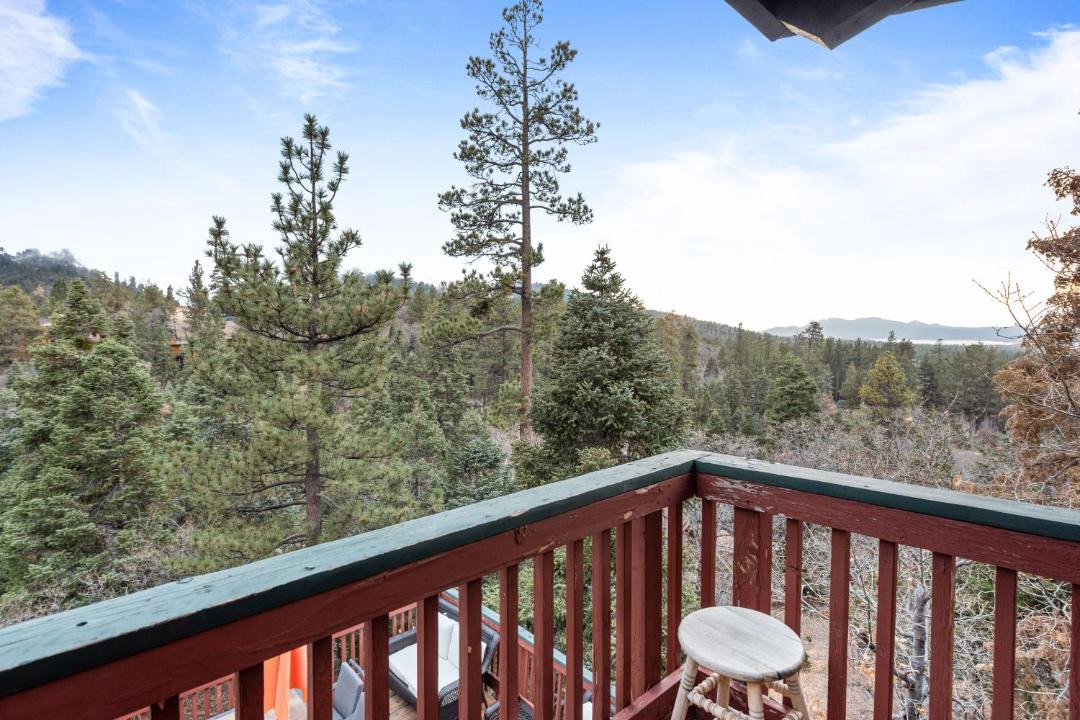 Photo of Patio Balcony in Upper Moonridge