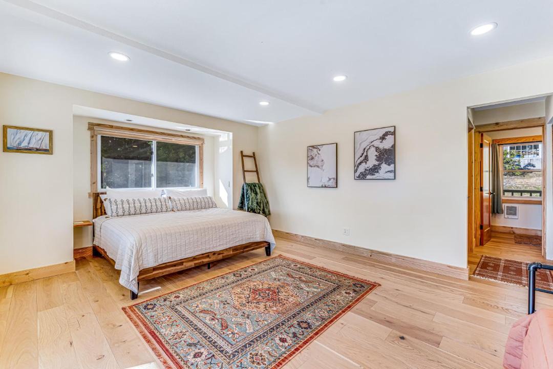 Photo of Bedroom in Little River