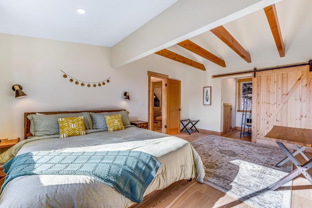 Photo of Bedroom in Little River