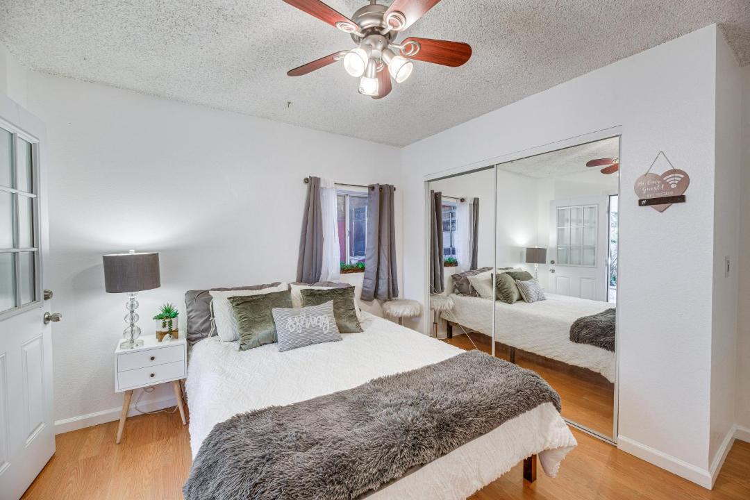 Photo of Bedroom in Los Angeles