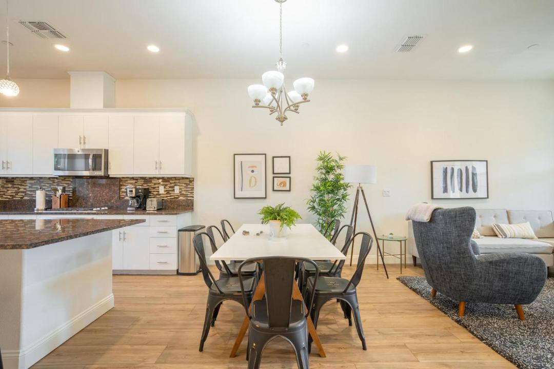Photo of Livingroom in Newark