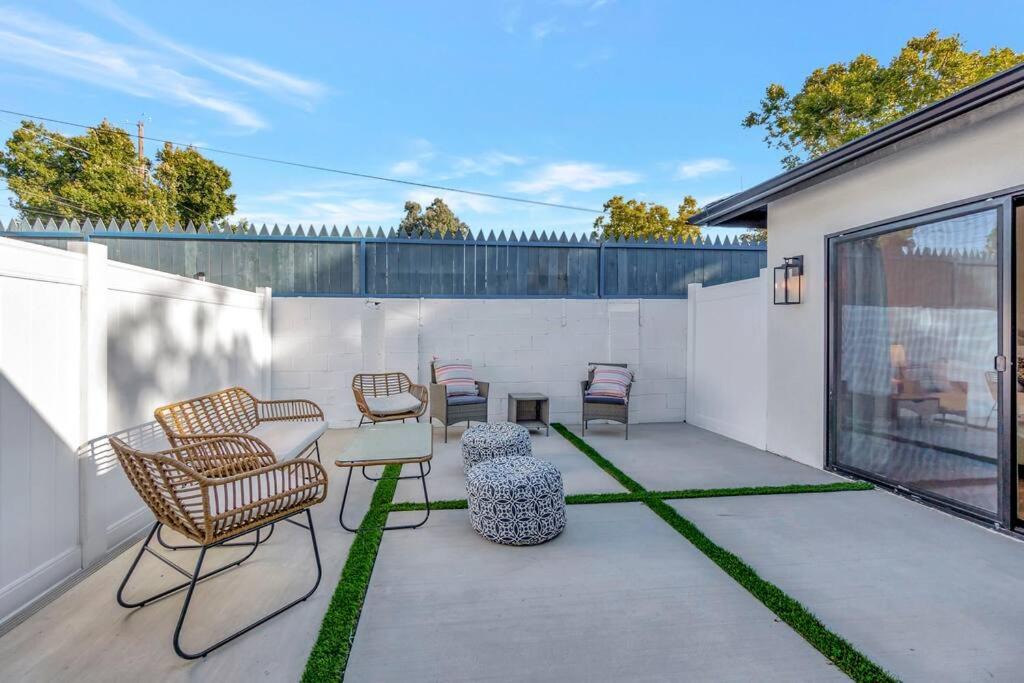 Photo of Patio Balcony in North Hollywood
