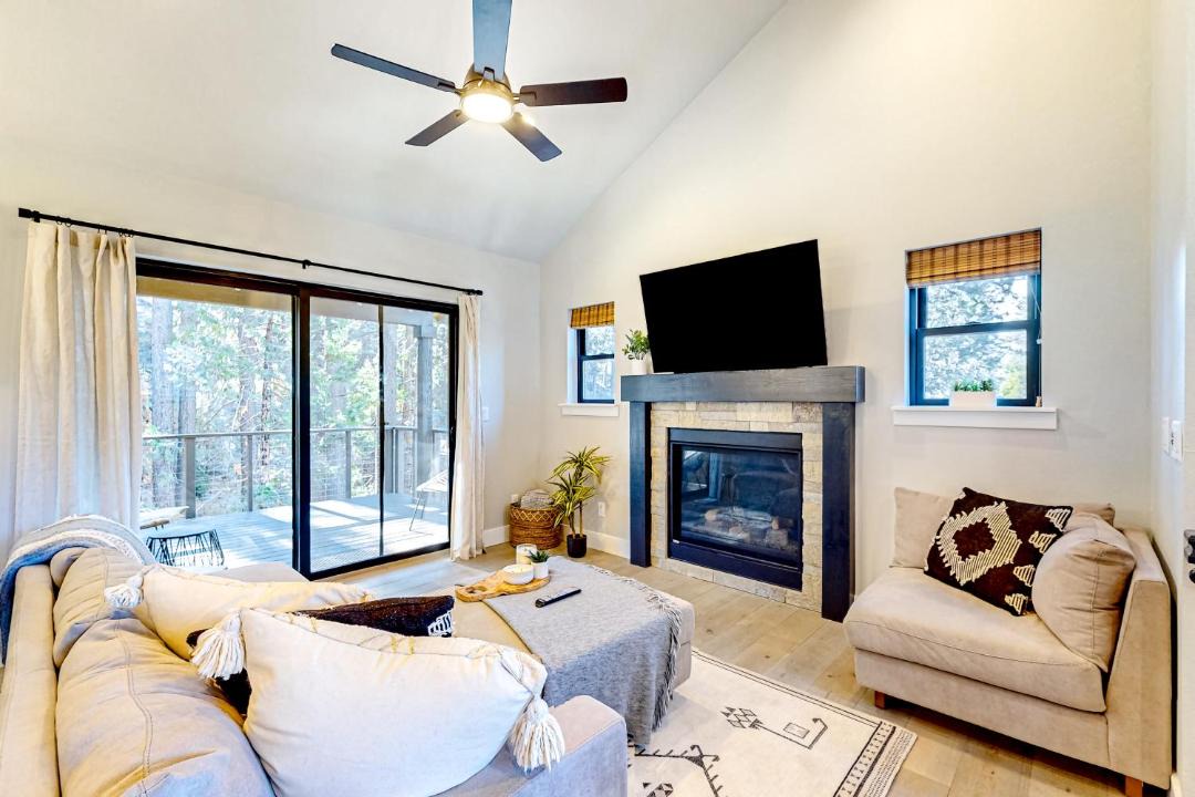 Photo of Livingroom in Lincoln Park
