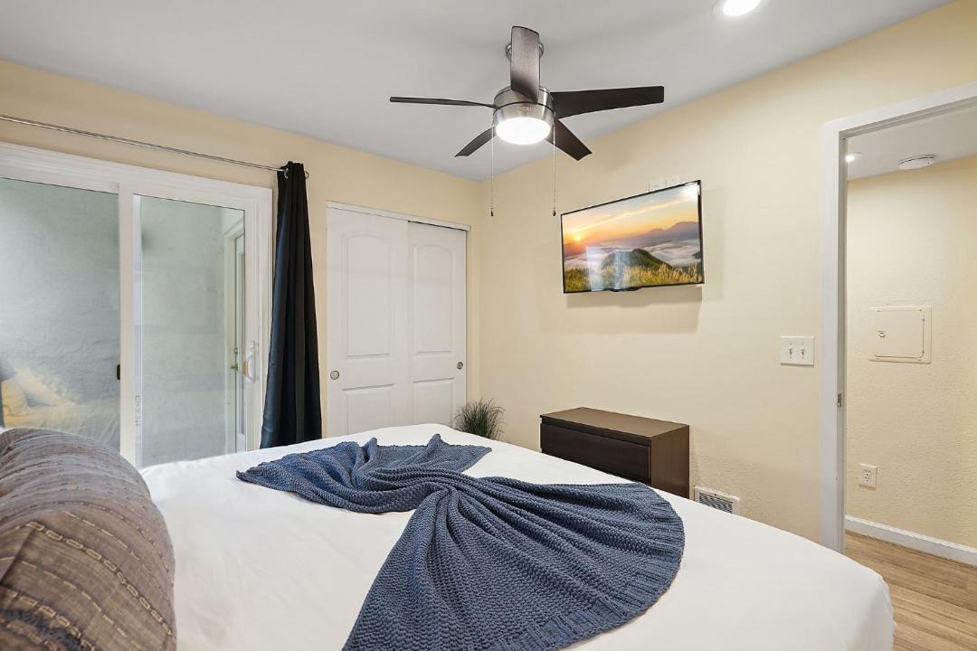 Photo of Bedroom in South Mission Beach