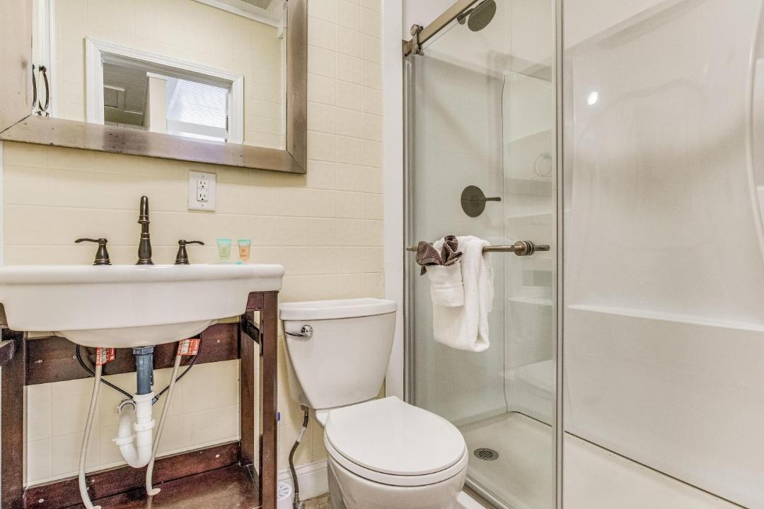 Photo of Bathroom in Old East Hill