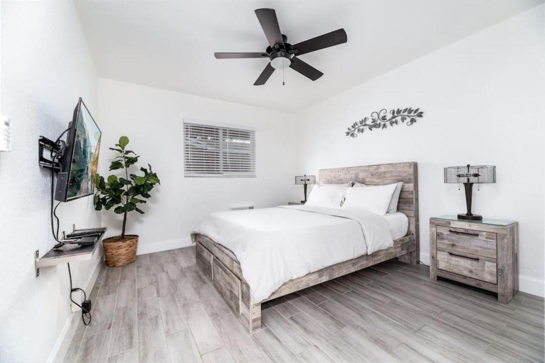 Photo of Bedroom in Middle River Terrace