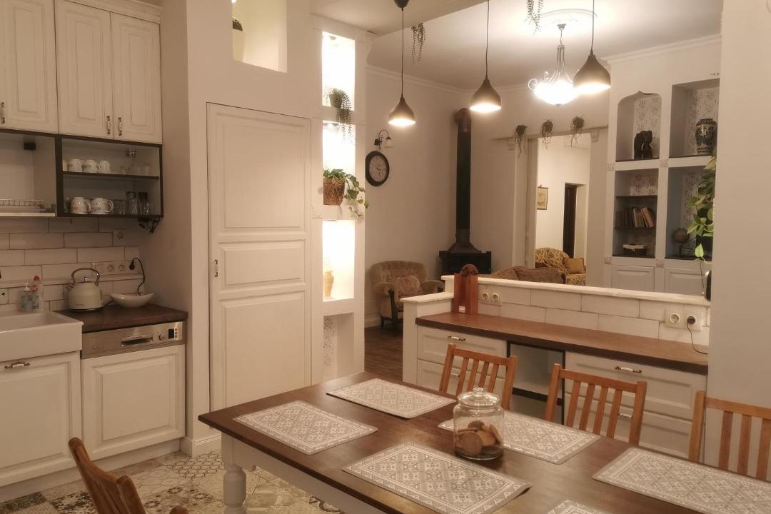 Photo of Kitchen in 15th District