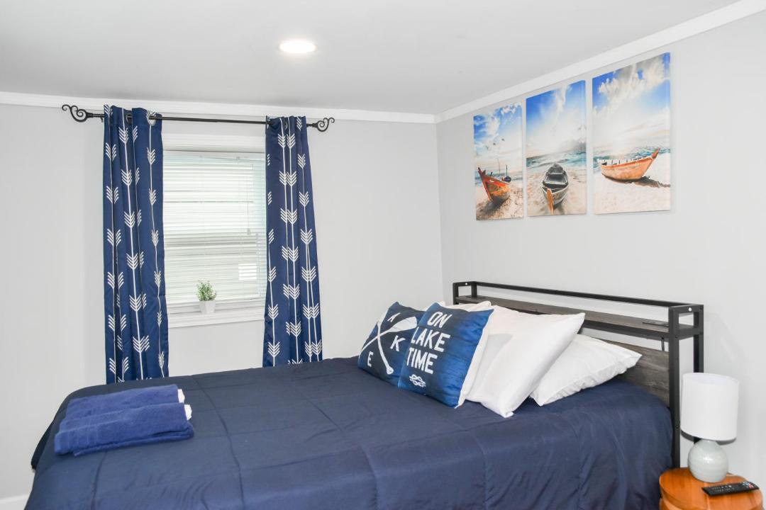 Photo of Bedroom in Watkins Glen