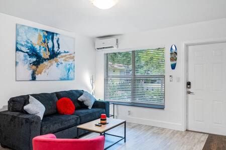 Photo of Livingroom in Northeast Miami