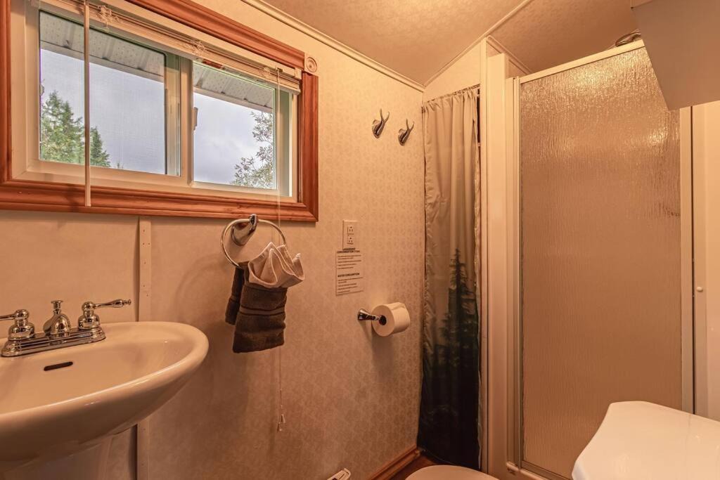 Photo of Bathroom in Lac-Etchemin