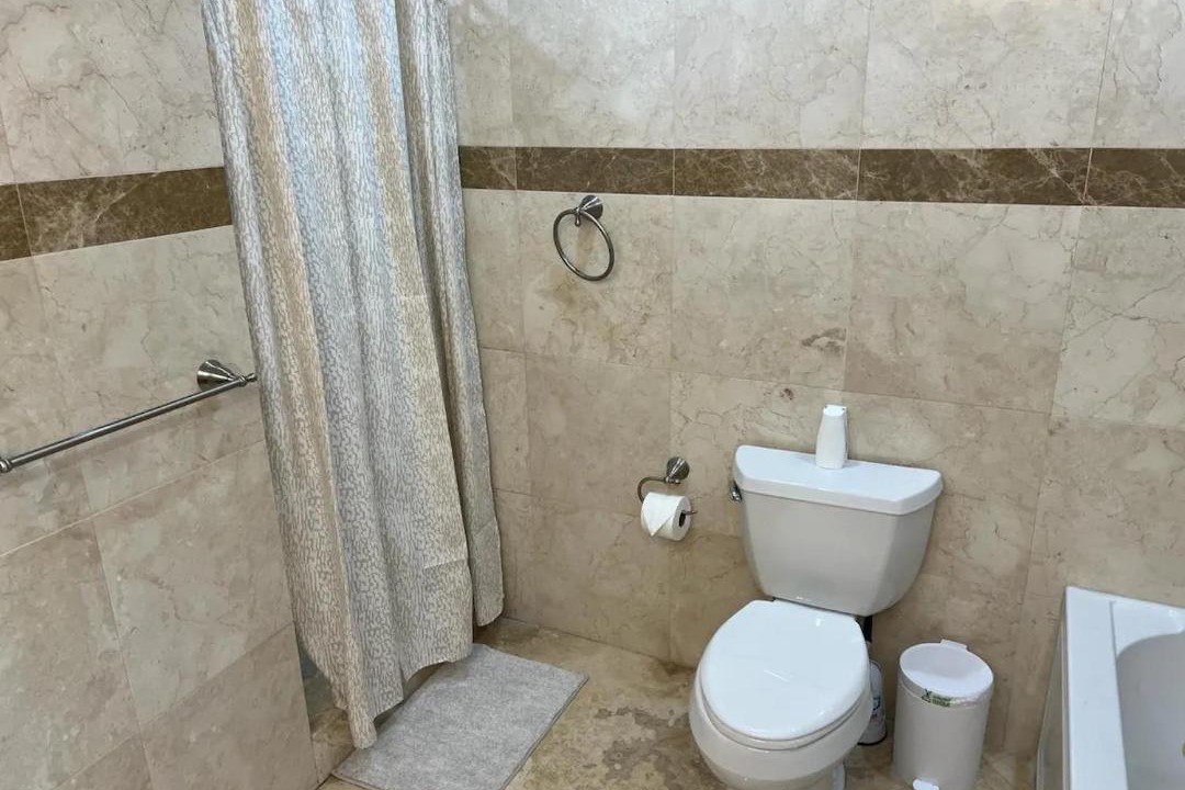 Photo of Bathroom in Pembroke Pines