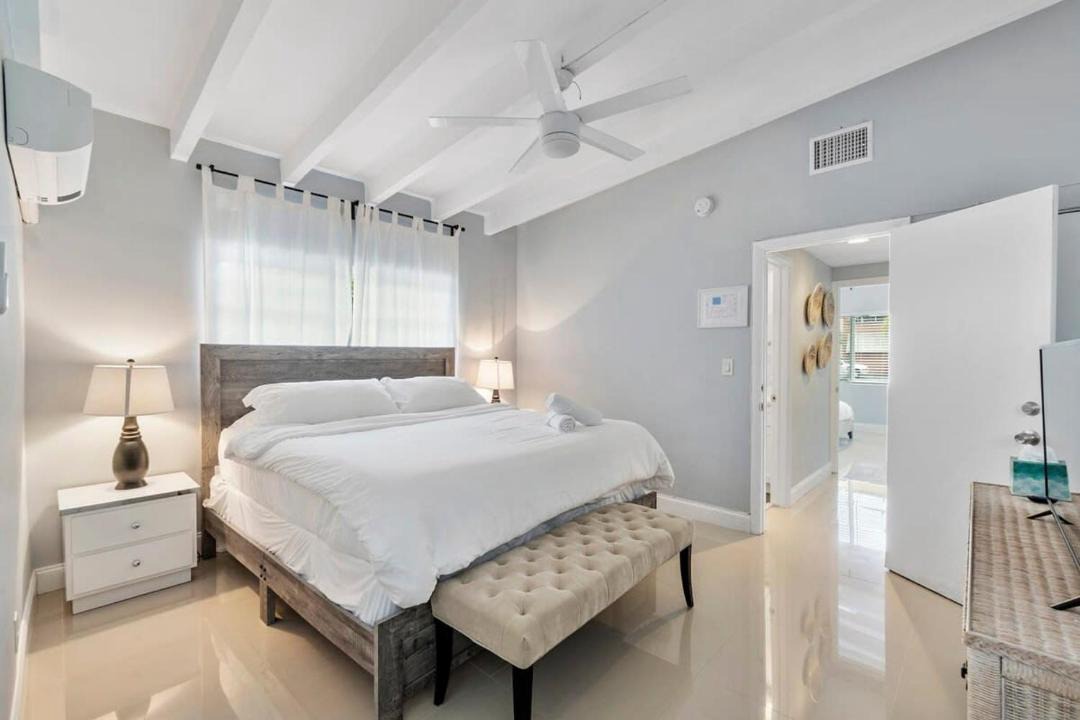 Photo of Bedroom in Dolphin Isles