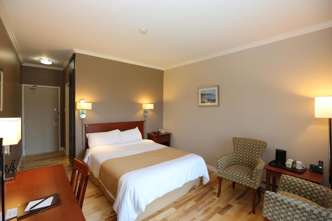 Photo of Bedroom in La Baie