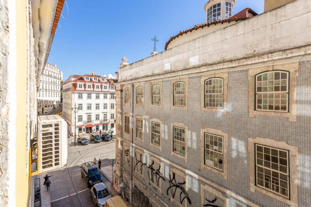 Photo of Others in Chiado
