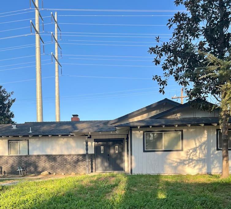 Photo of Buildings in Visalia