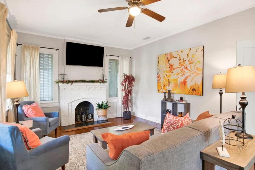 Photo of Livingroom in Hannon Park