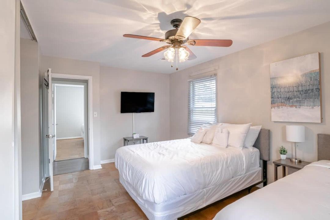 Photo of Bedroom in Mobile