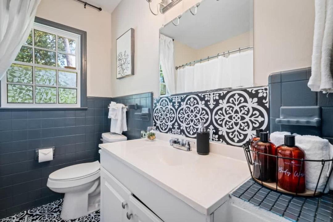Photo of Bathroom in Mobile