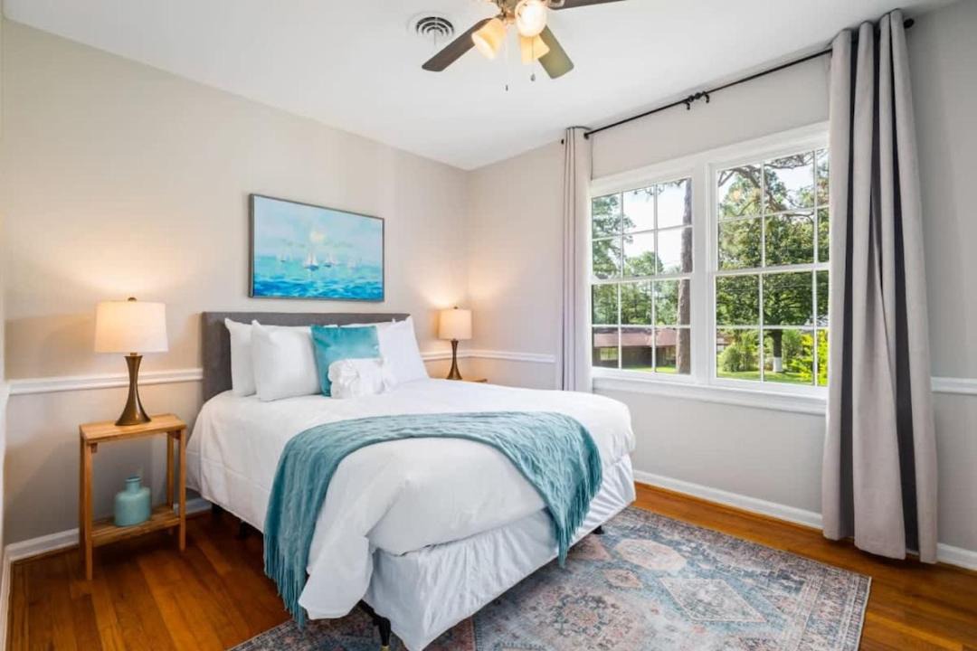 Photo of Bedroom in Mobile