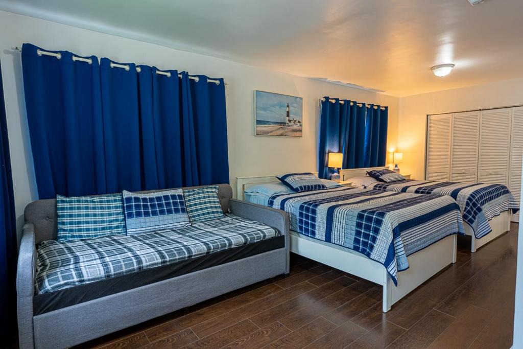 Photo of Bedroom in Midtown
