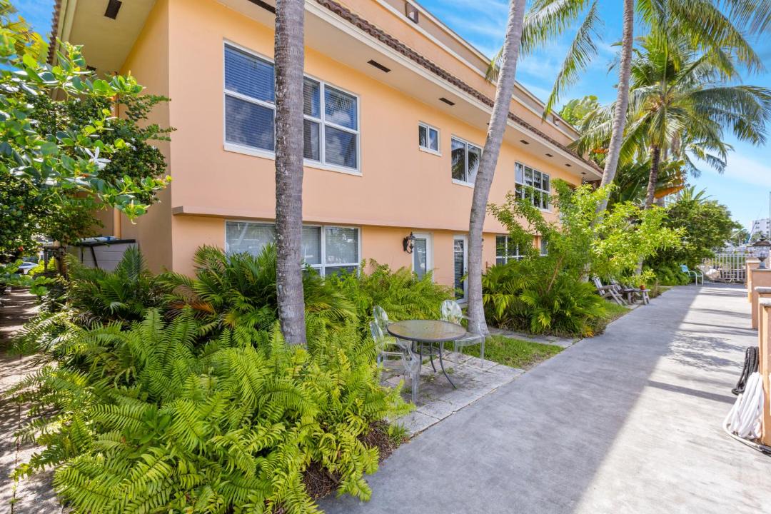 Photo of Others in Hendricks and Venice Isles
