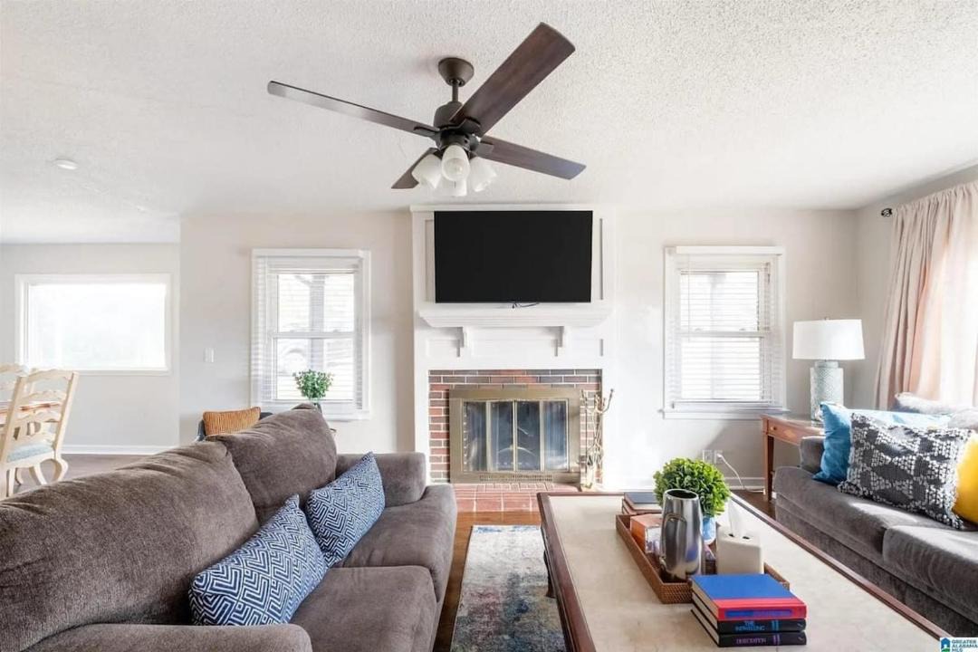 Photo of Livingroom in New Castle
