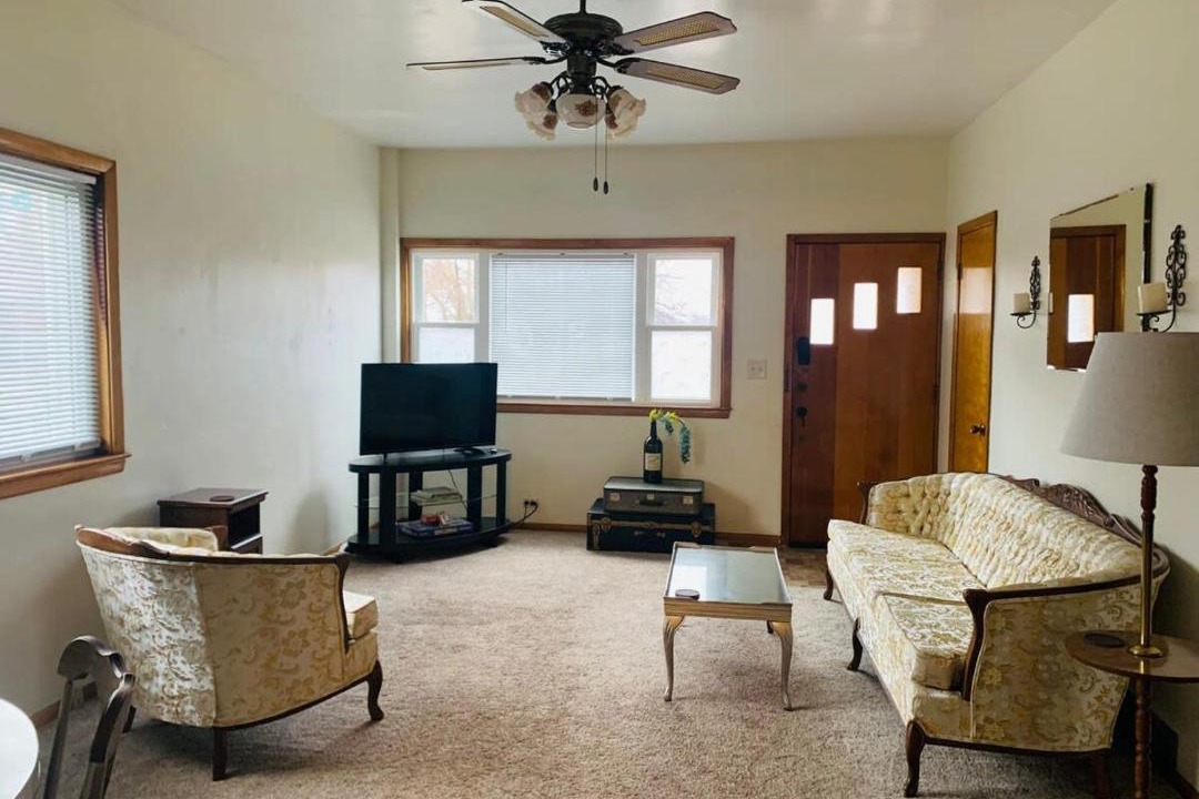Photo of Livingroom in Erie