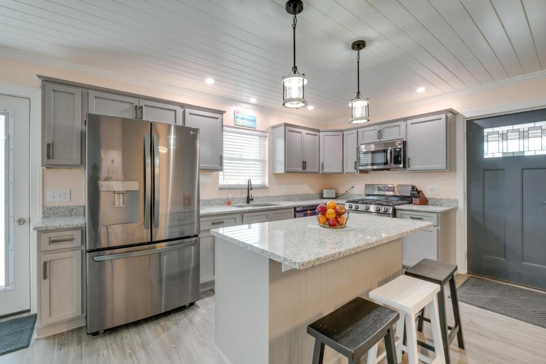 Photo of Kitchen in Lake Erie Beach
