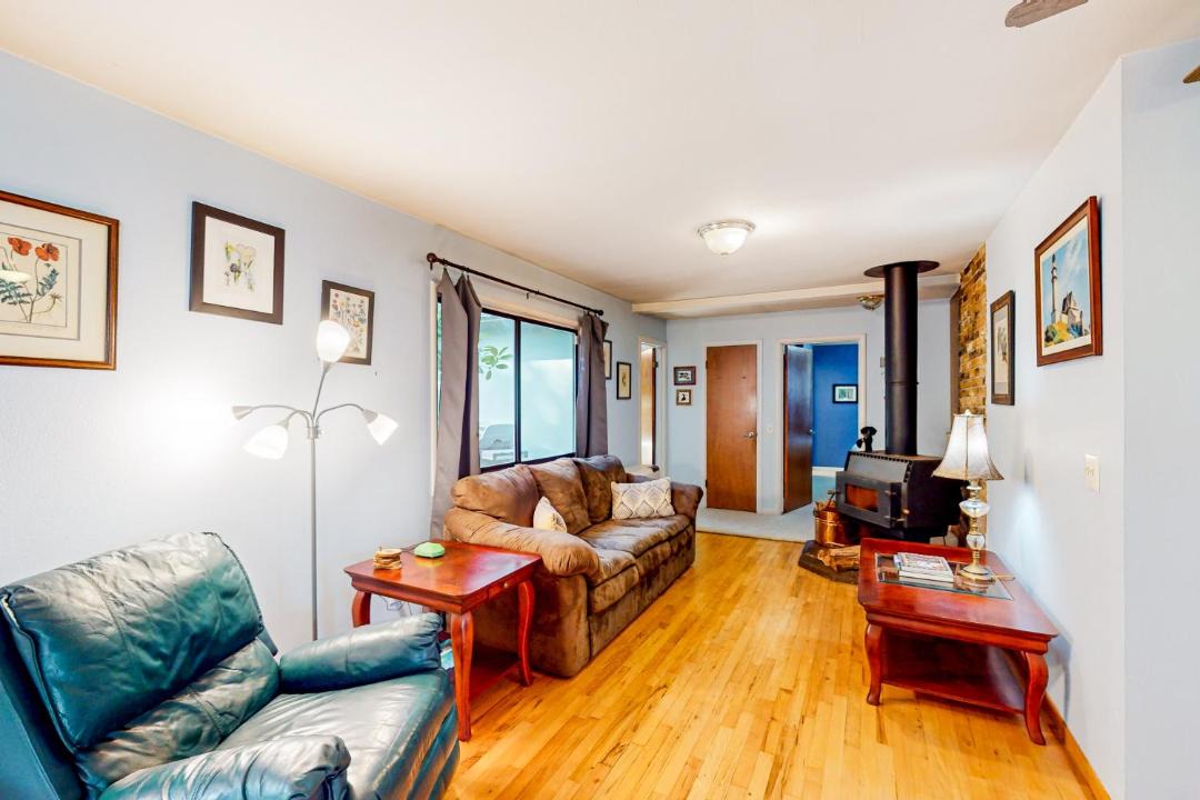Photo of Livingroom in Crescent City North