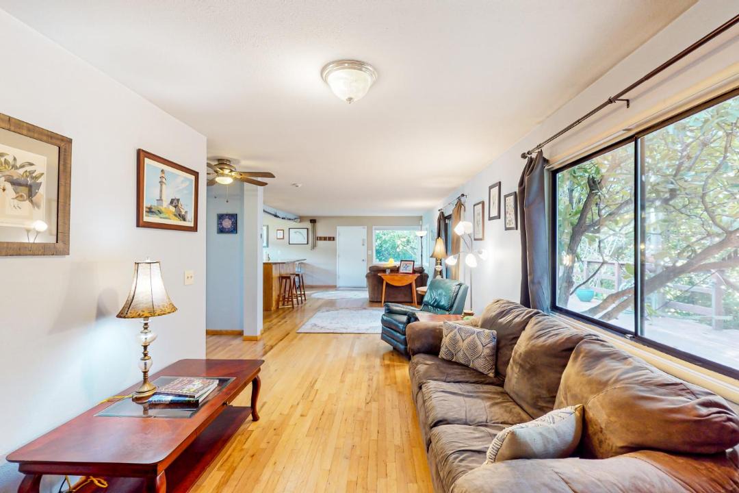 Photo of Livingroom in Crescent City North