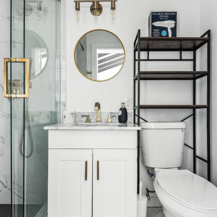 Photo of Bathroom in Thousand Oaks