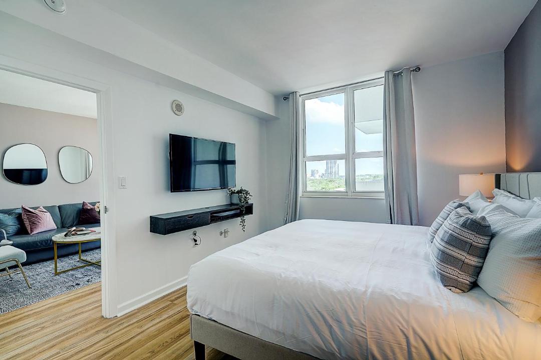Photo of Bedroom in Coconut Grove