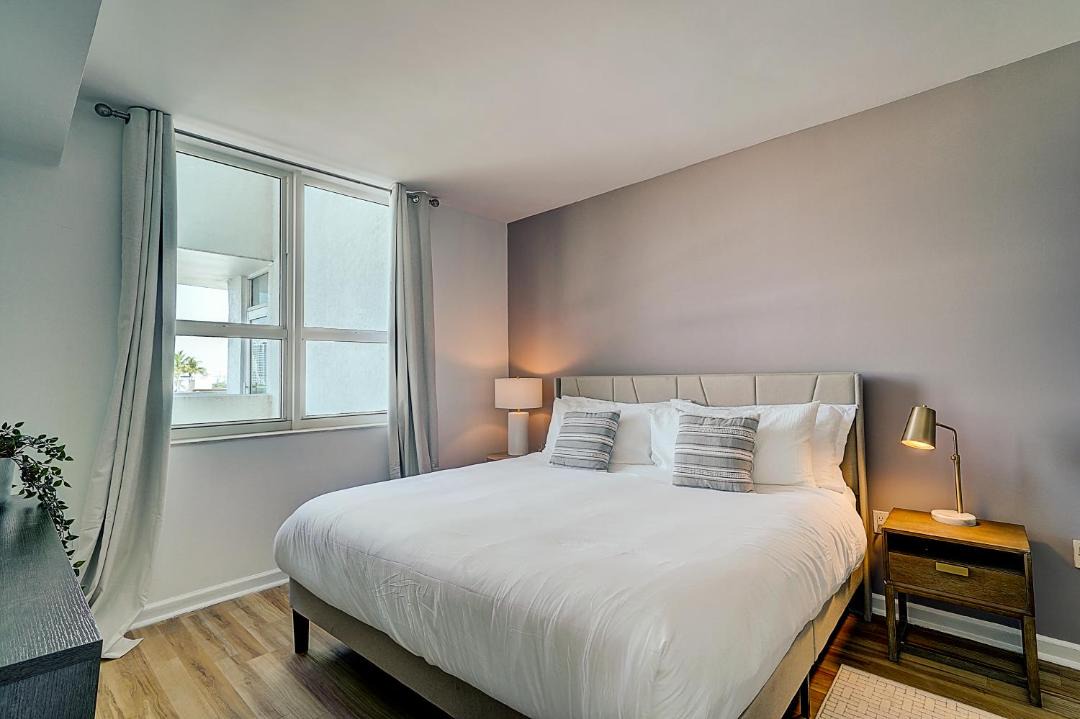 Photo of Bedroom in Coconut Grove