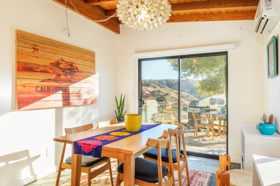 Photo of Livingroom in Morongo Valley