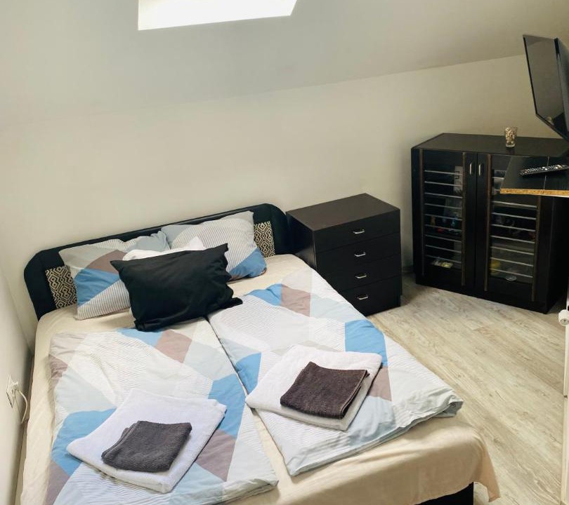 Photo of Bedroom in 15th District