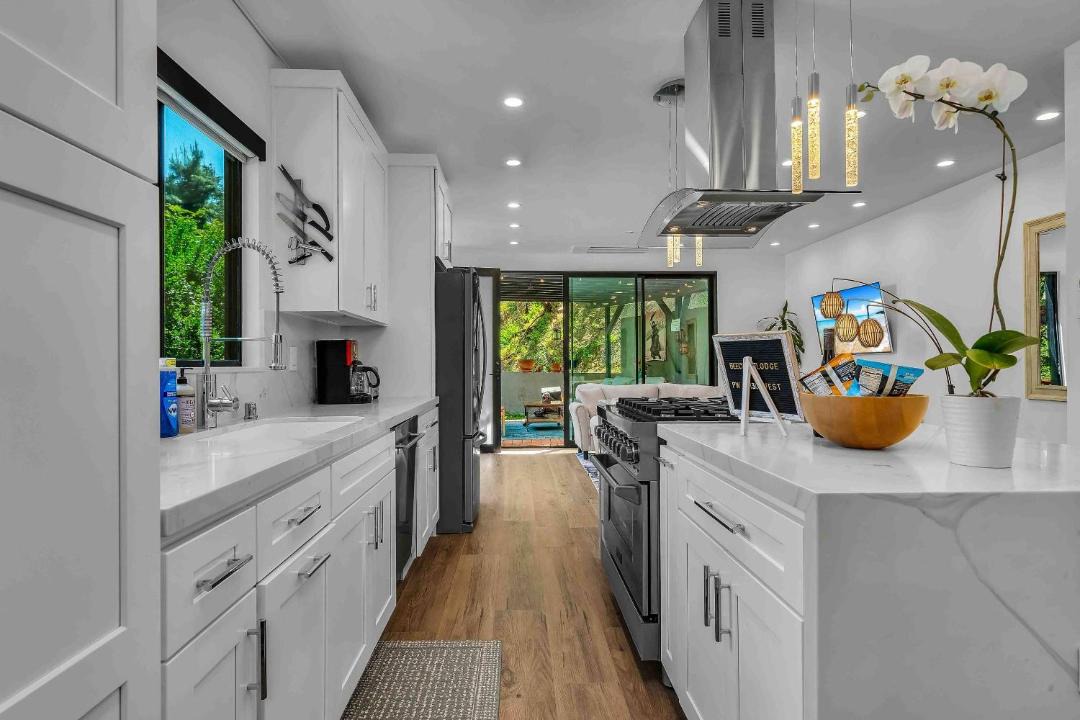 Photo of Kitchen in Beachwood Canyon