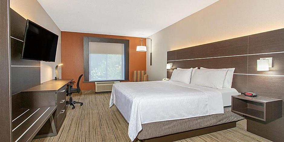 Photo of Bedroom in Silver Springs