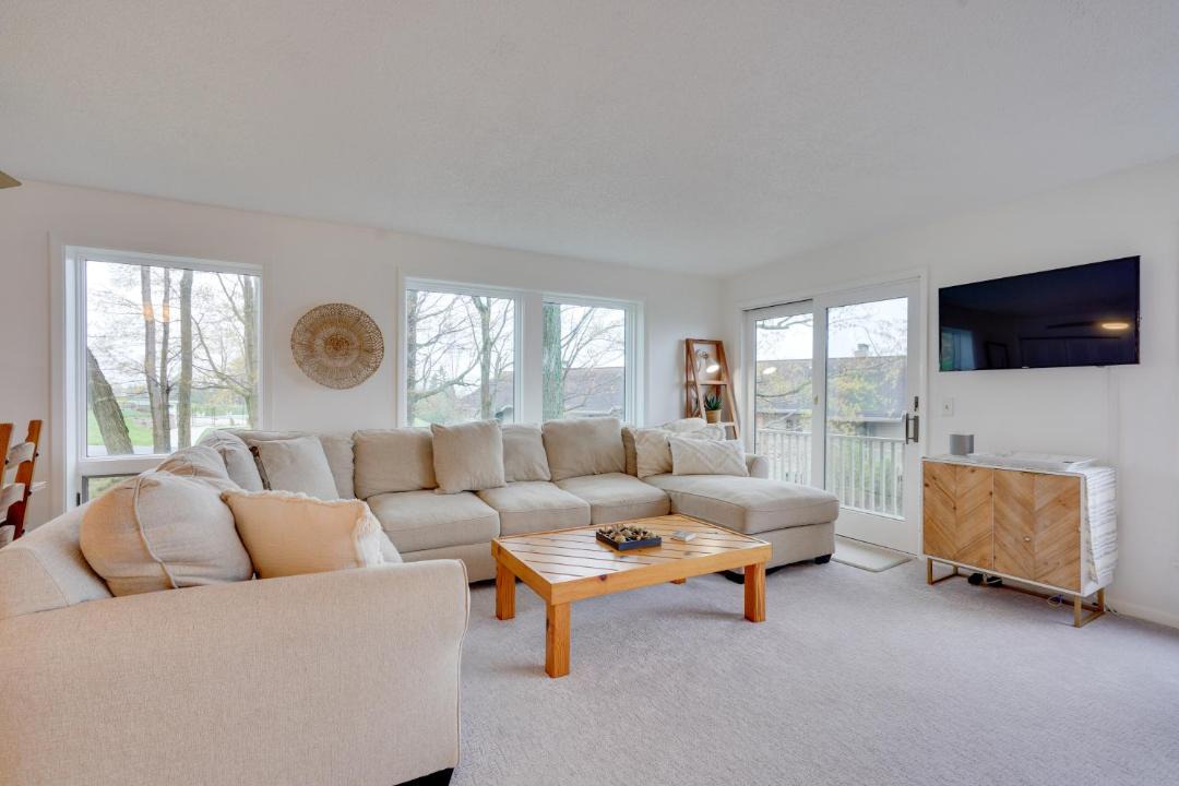 Photo of Livingroom in Dewittville