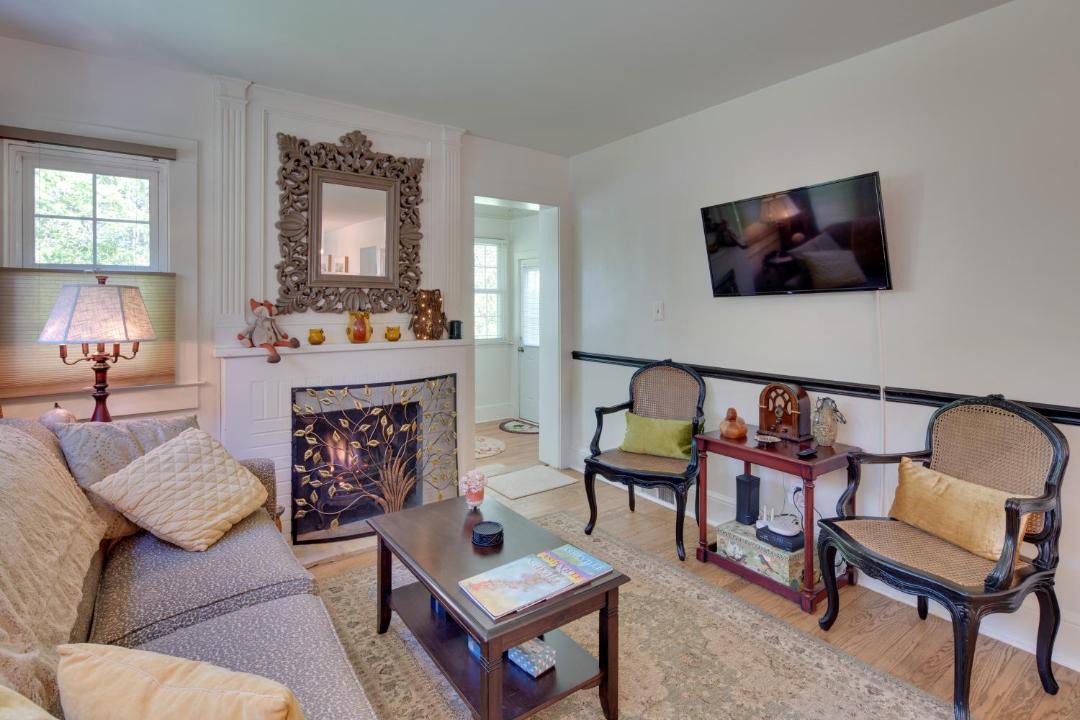 Photo of Livingroom in Royal Pines