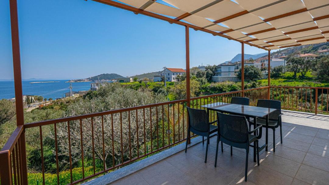 Photo of Patio Balcony in Karaburun