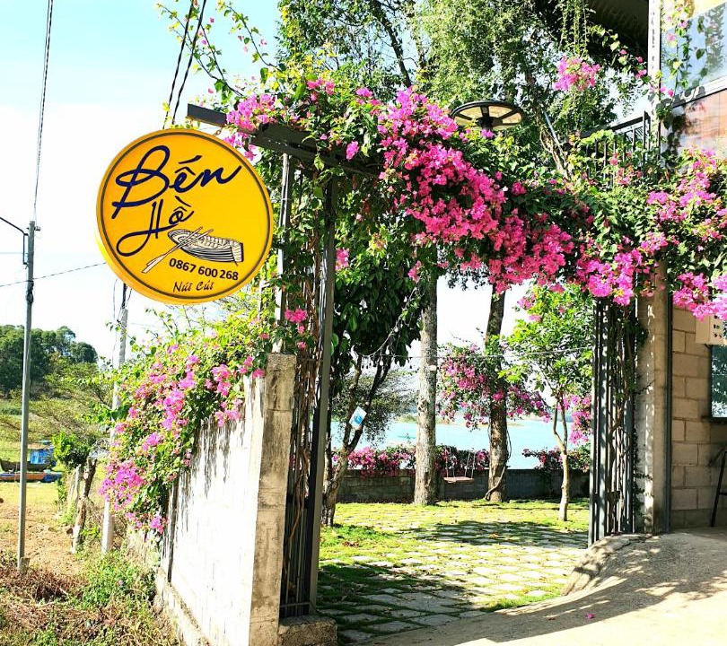 Photo of Others in Thong Nhat