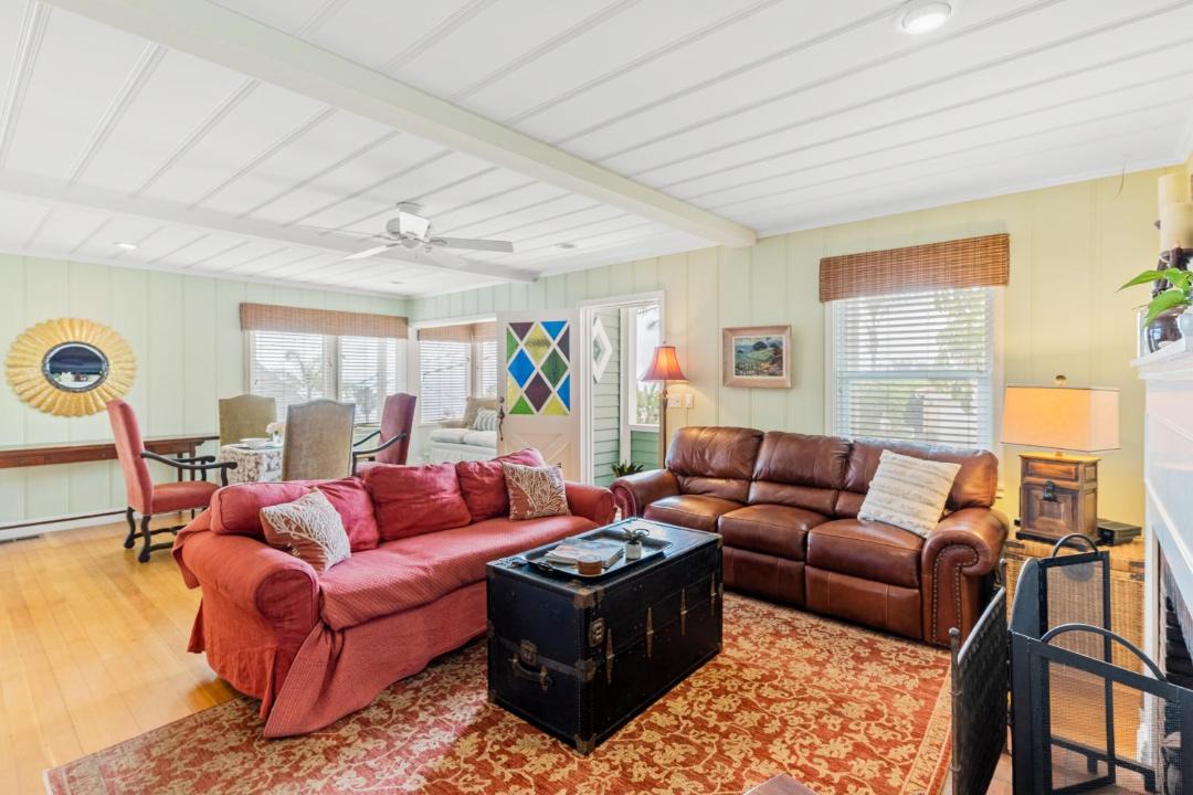 Photo of Livingroom in South Laguna