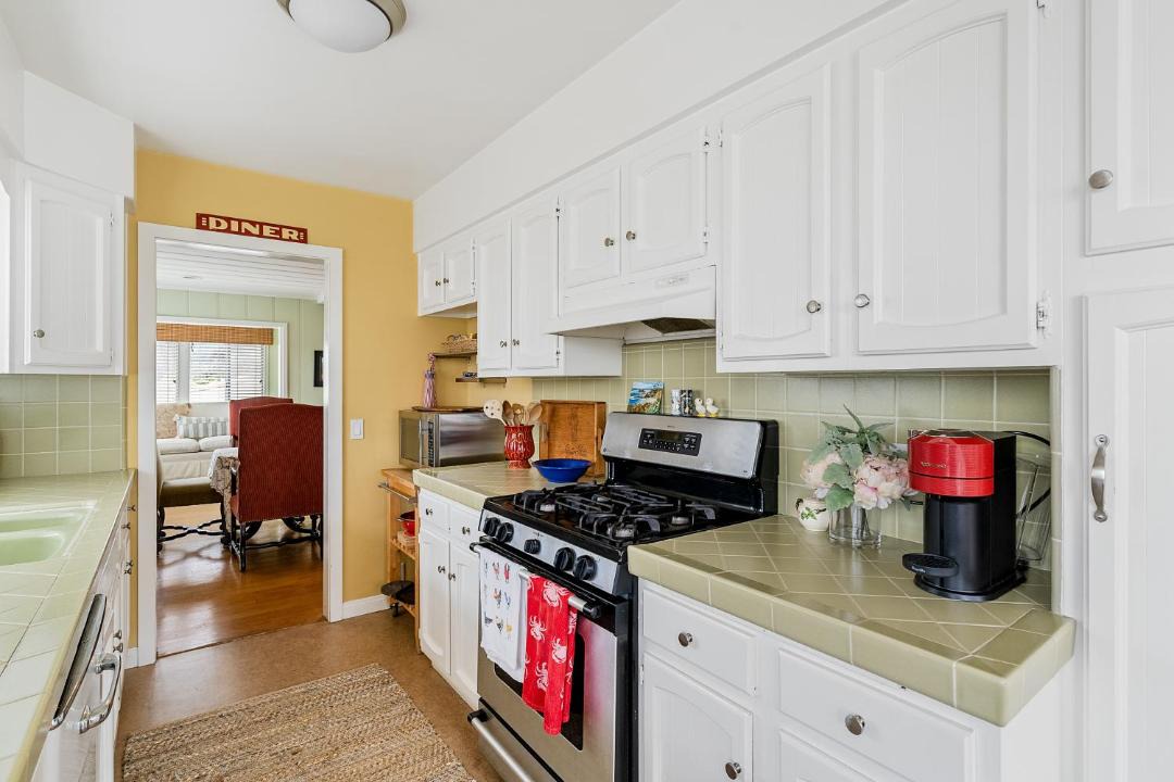 Photo of Kitchen in South Laguna