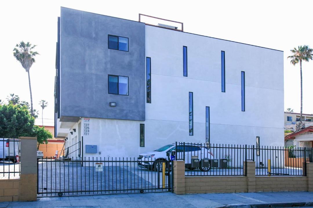 Photo of Buildings in East Hollywood
