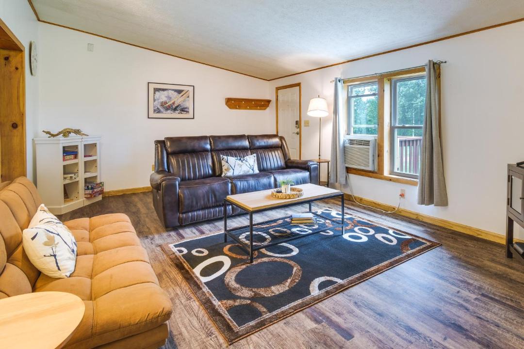 Photo of Livingroom in Watkins Glen