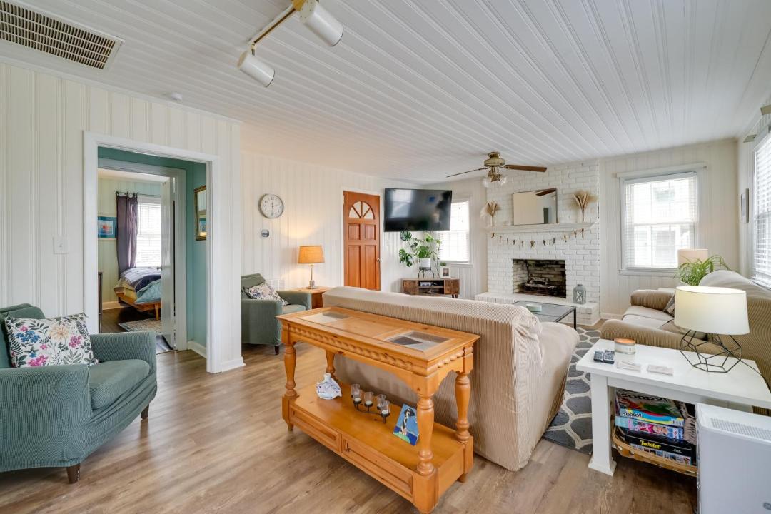 Photo of Livingroom in North Carolina Coast