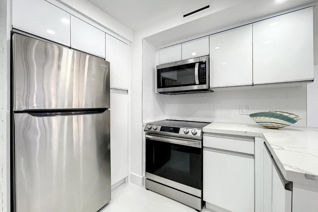 Photo of Kitchen in Hollywood South Central Beach
