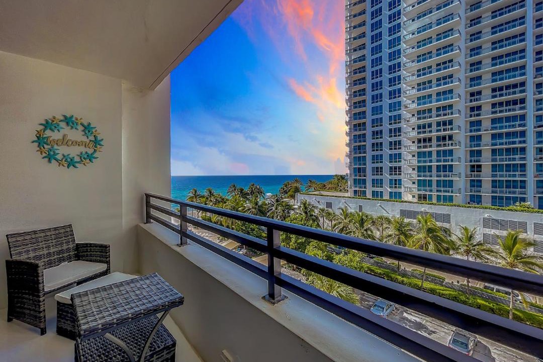 Photo of Patio Balcony in Hollywood South Central Beach