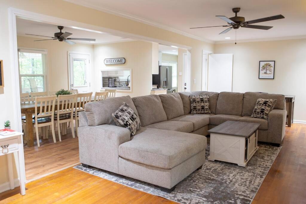 Photo of Livingroom in Northport