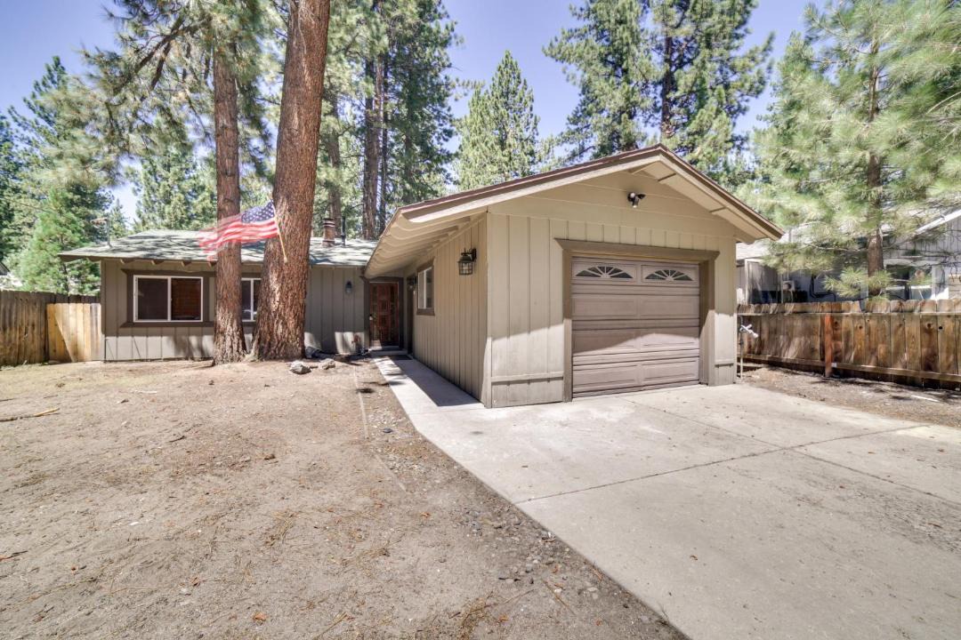 Photo of Buildings in Al Tahoe